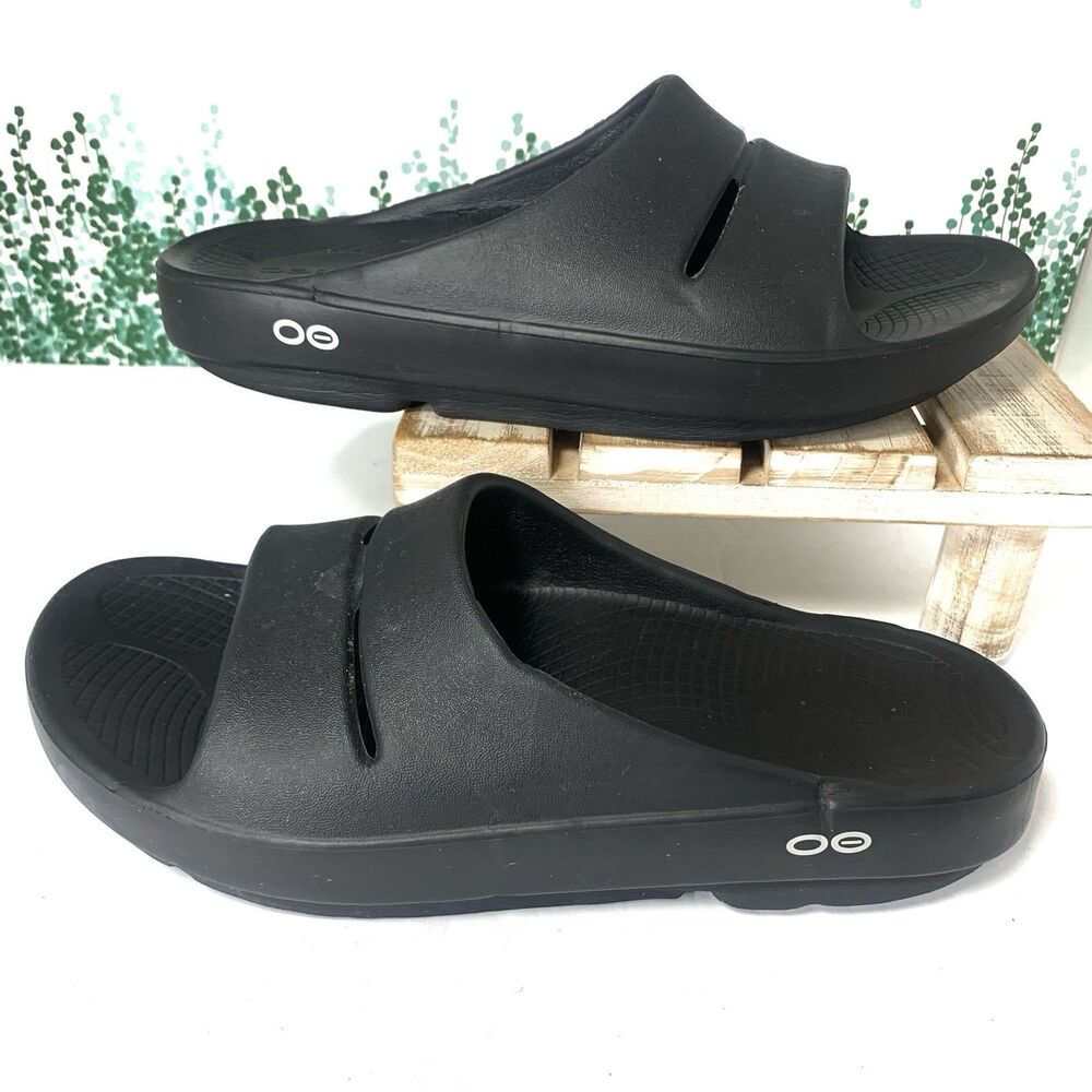 OOFOS Black Slides Confirt Sport Sandals Size 8 Womens Or Size 6 Mens